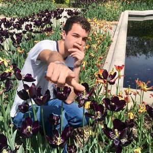 Meet your Posher, Dakota